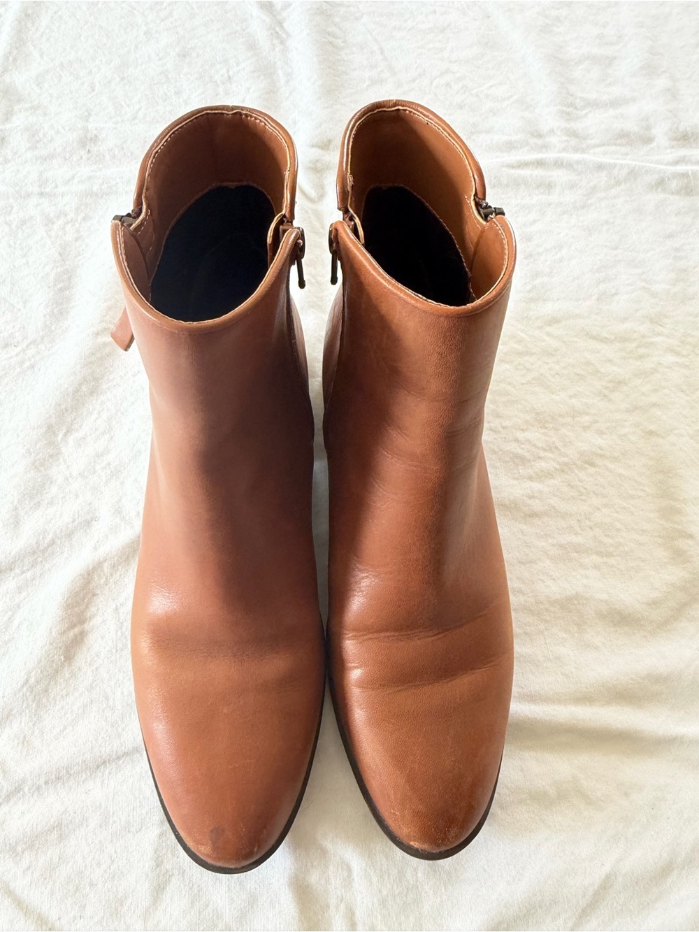 Naturalizer Leather Ankle Booties in Tan
